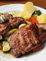 Kalbssteak Auf Gemüsebett